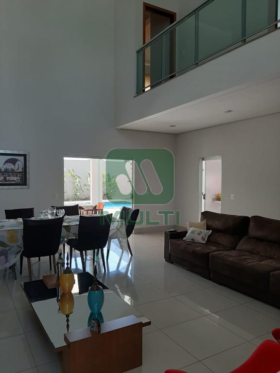 Casa à venda com 3 quartos, 347m² - Foto 12