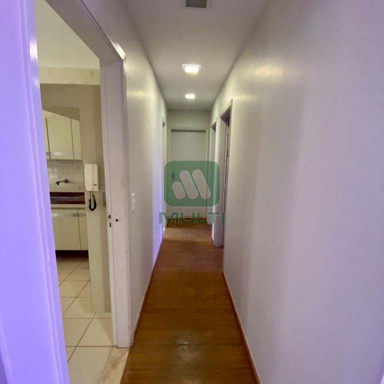 Apartamento à venda com 3 quartos, 116m² - Foto 3