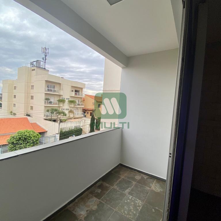 Apartamento à venda com 3 quartos, 116m² - Foto 12