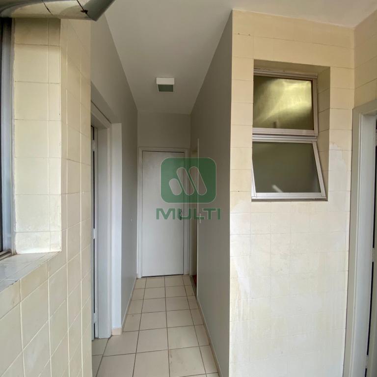 Apartamento à venda com 3 quartos, 116m² - Foto 13