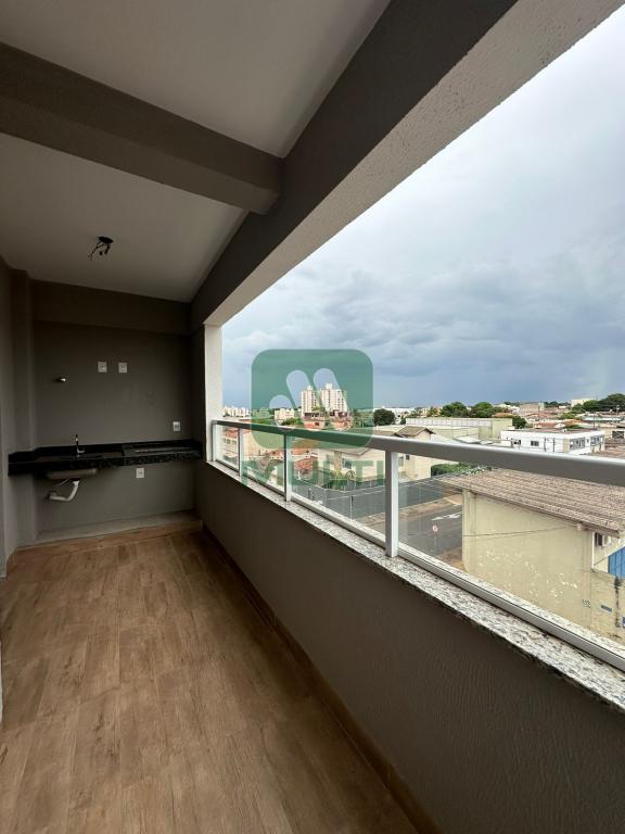 Apartamento à venda com 2 quartos, 63m² - Foto 1