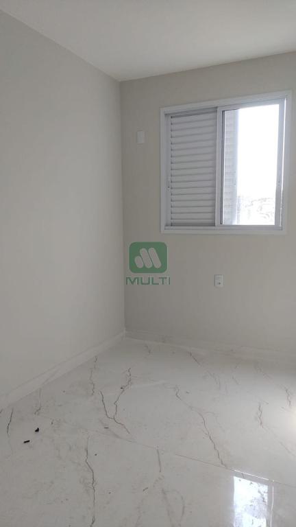 Apartamento à venda com 2 quartos, 56m² - Foto 11