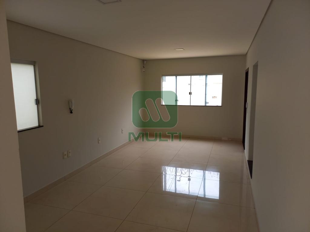 Casa à venda com 3 quartos, 170m² - Foto 9