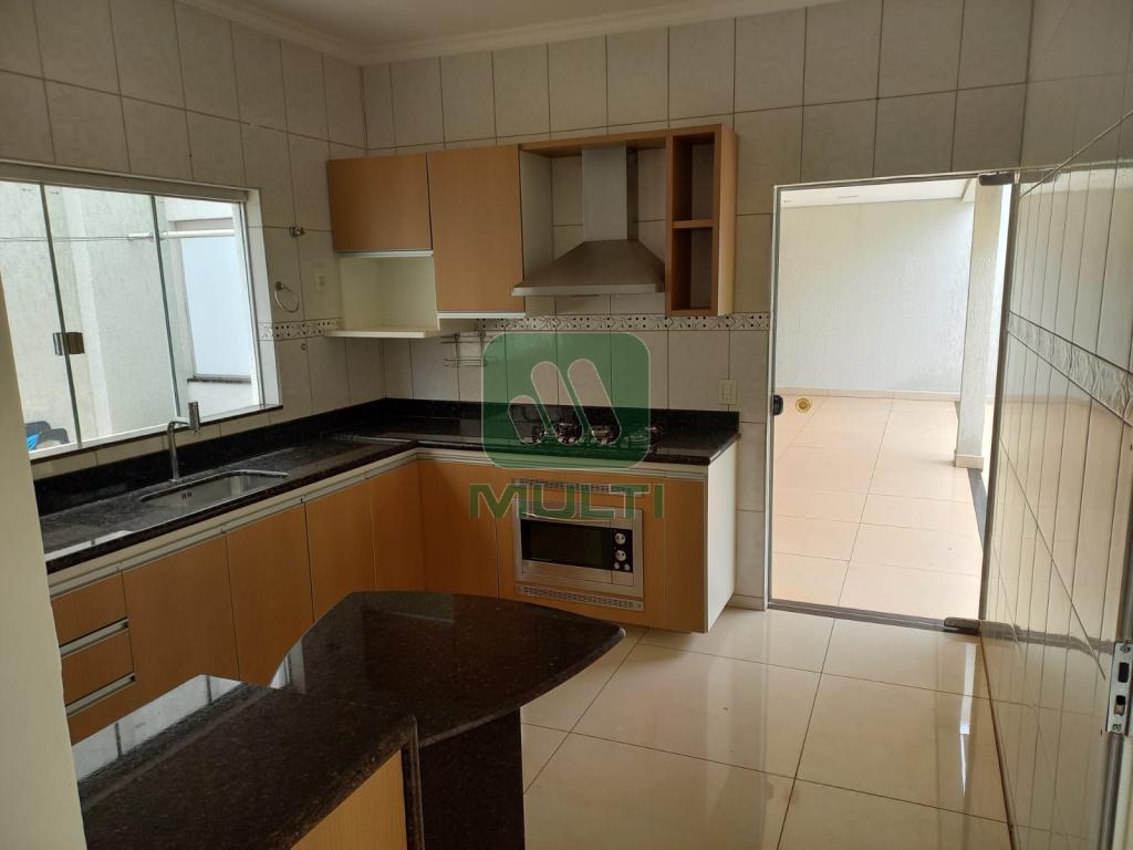 Casa à venda com 3 quartos, 170m² - Foto 18