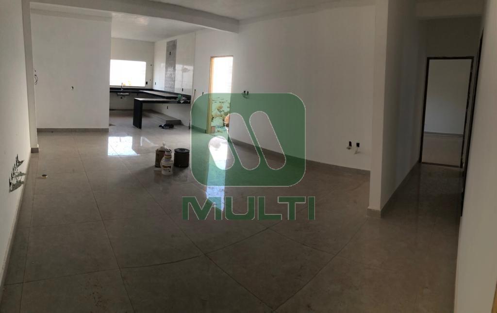 Casa à venda com 4 quartos, 140m² - Foto 5