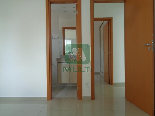 Apartamento à venda com 2 quartos, 66m² - Foto 9