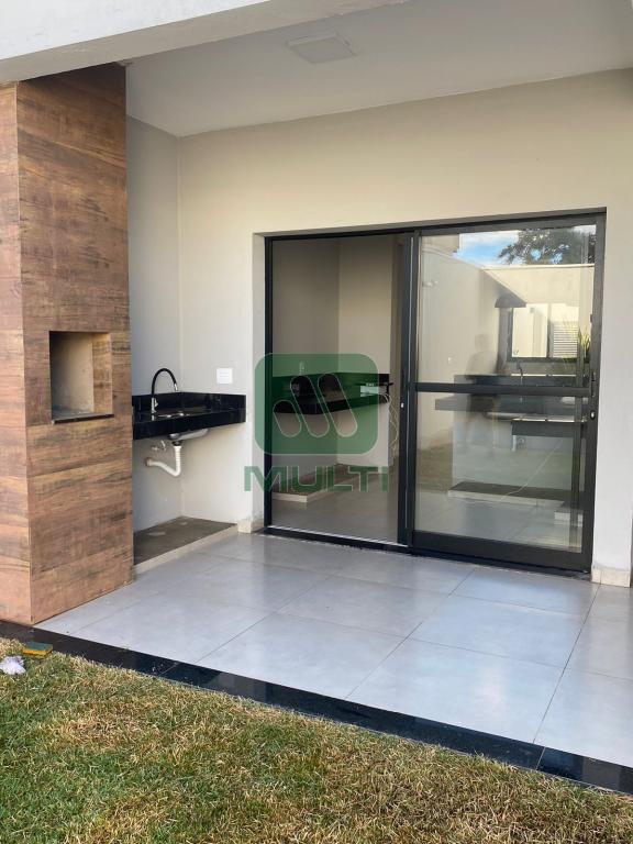 Casa à venda com 3 quartos, 130m² - Foto 8