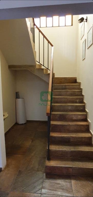 Casa à venda com 3 quartos, 350m² - Foto 18