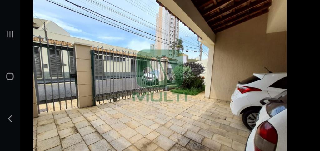 Casa à venda com 3 quartos, 350m² - Foto 34