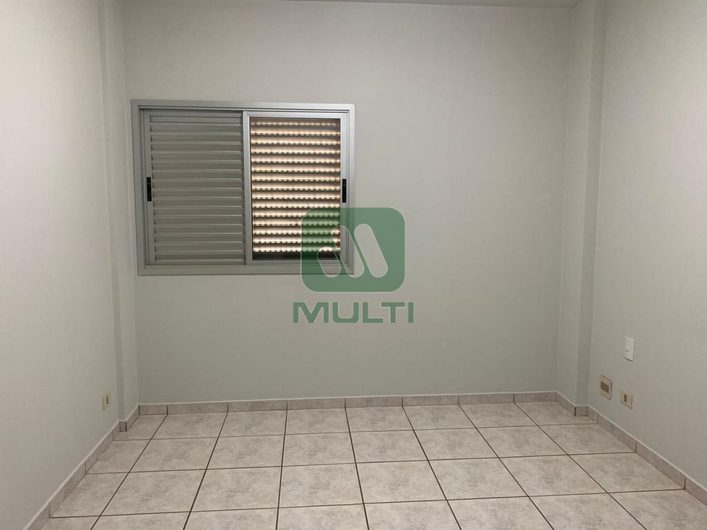 Apartamento à venda com 3 quartos, 113m² - Foto 8