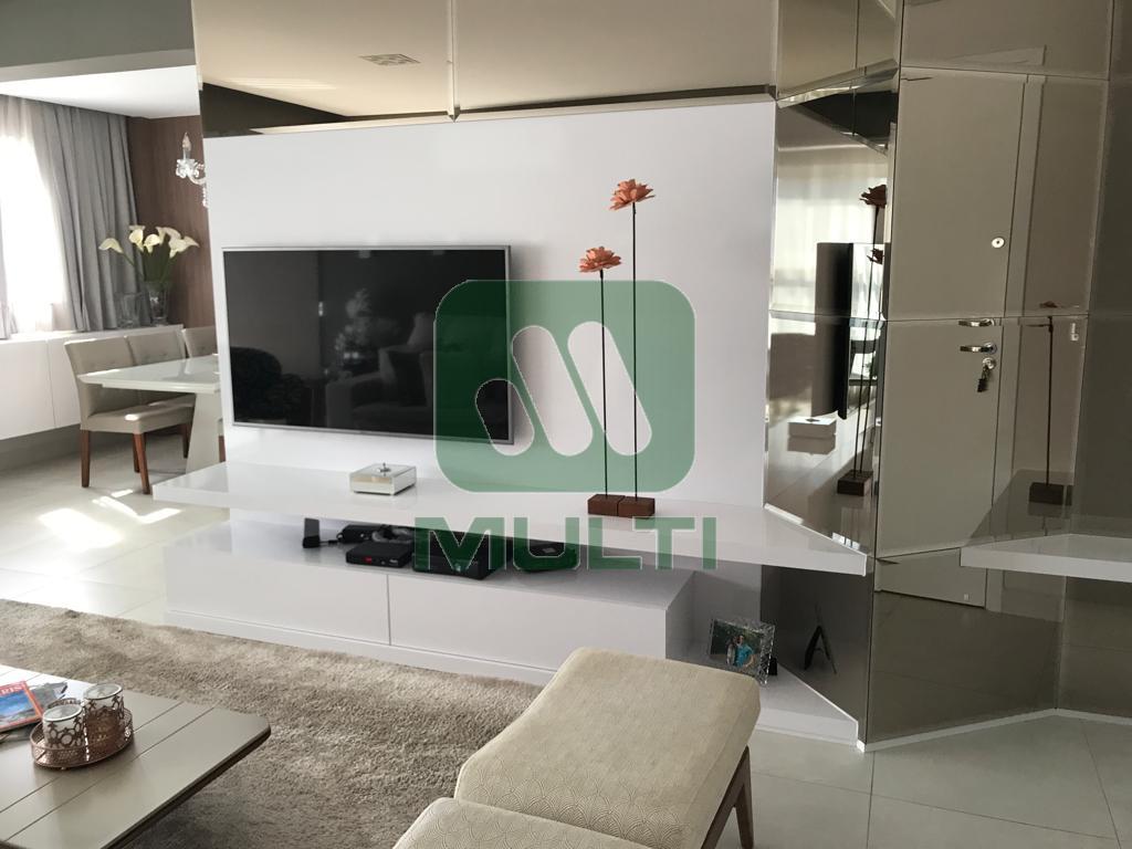 Apartamento à venda com 3 quartos, 119m² - Foto 24