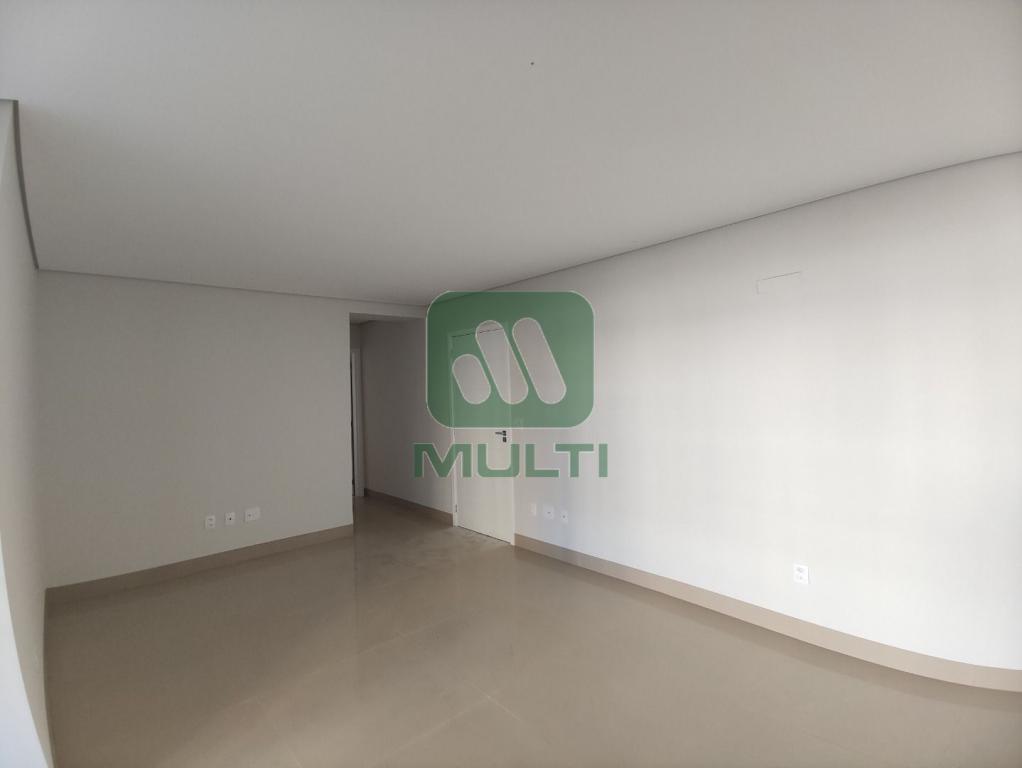 Apartamento à venda com 3 quartos, 119m² - Foto 4