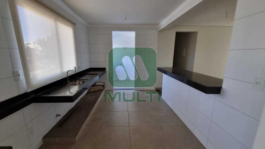 Cobertura à venda com 3 quartos, 256m² - Foto 3