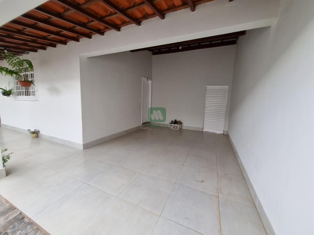 Casa à venda com 4 quartos, 227m² - Foto 4