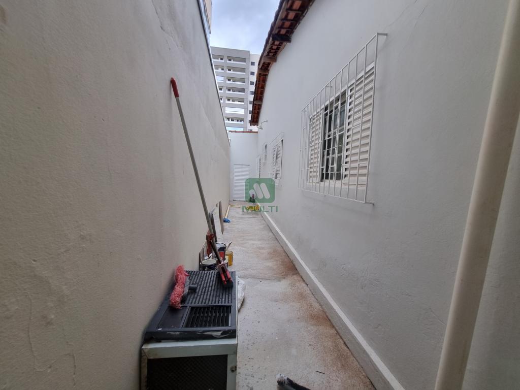 Casa à venda com 4 quartos, 227m² - Foto 12