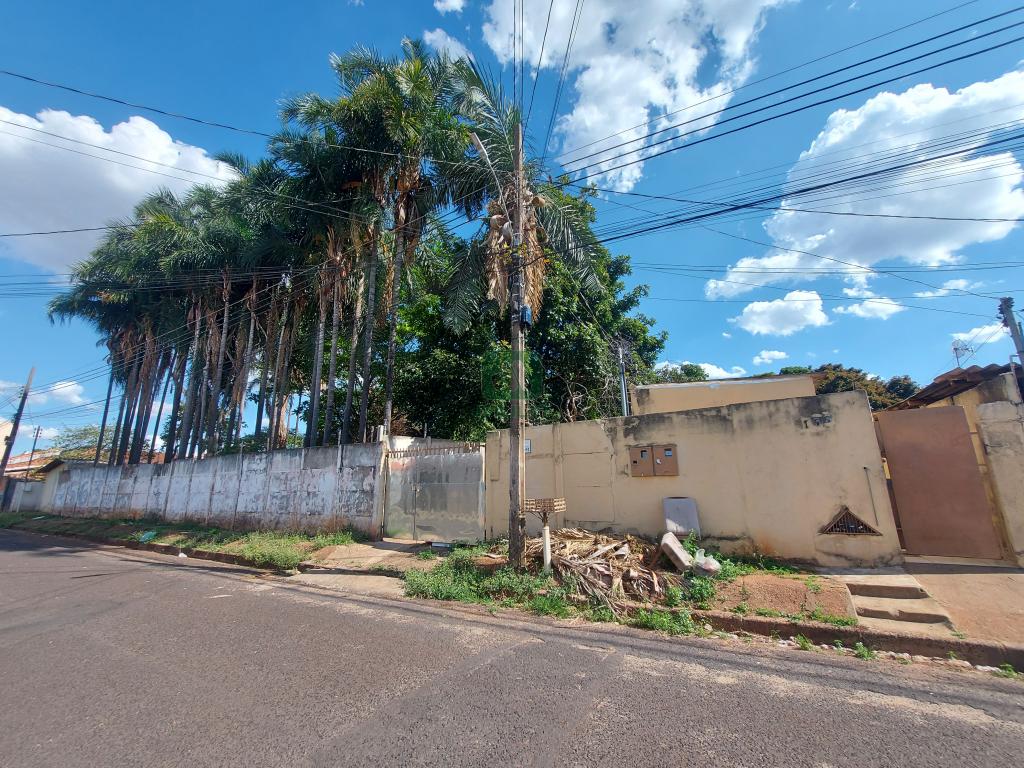 Loteamento e Condomínio à venda com 1 quarto, 1750m² - Foto 1