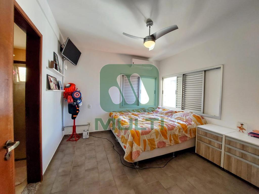 Apartamento à venda com 3 quartos, 127m² - Foto 4