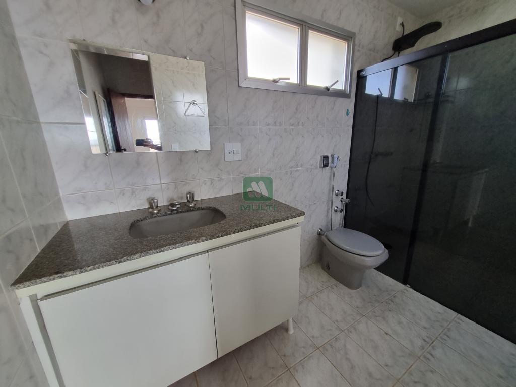 Apartamento à venda com 3 quartos, 130m² - Foto 11