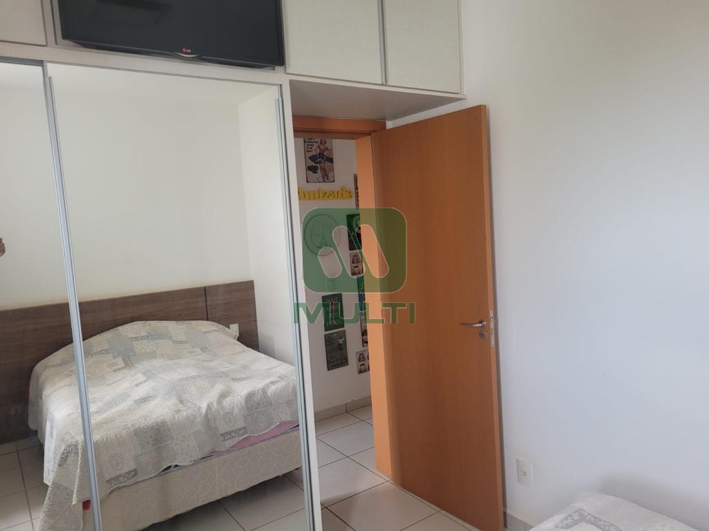 Apartamento à venda com 3 quartos, 79m² - Foto 9