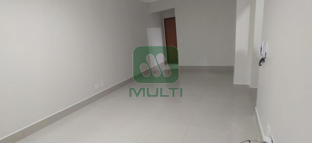 Apartamento à venda com 3 quartos, 76m² - Foto 7