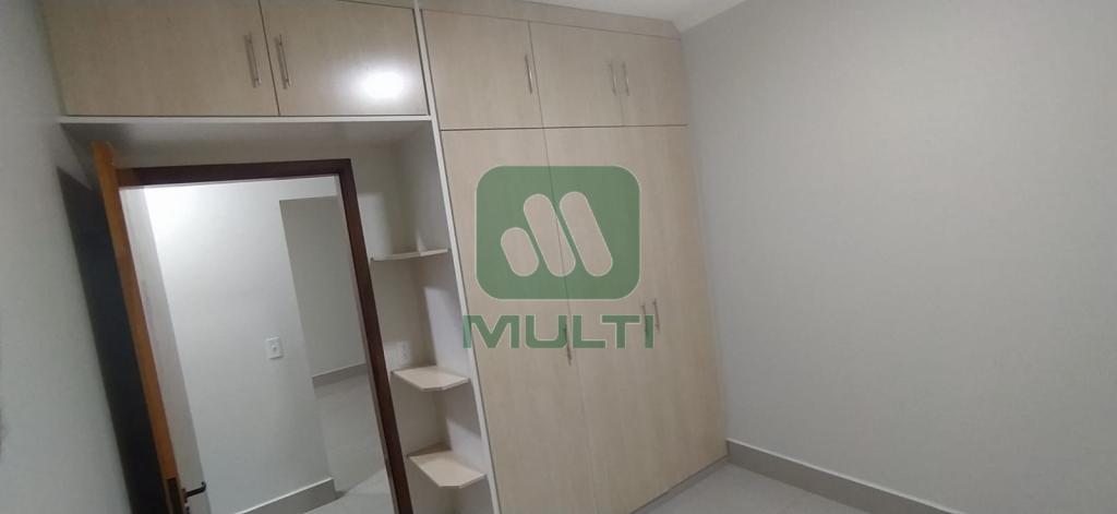 Apartamento à venda com 3 quartos, 76m² - Foto 8