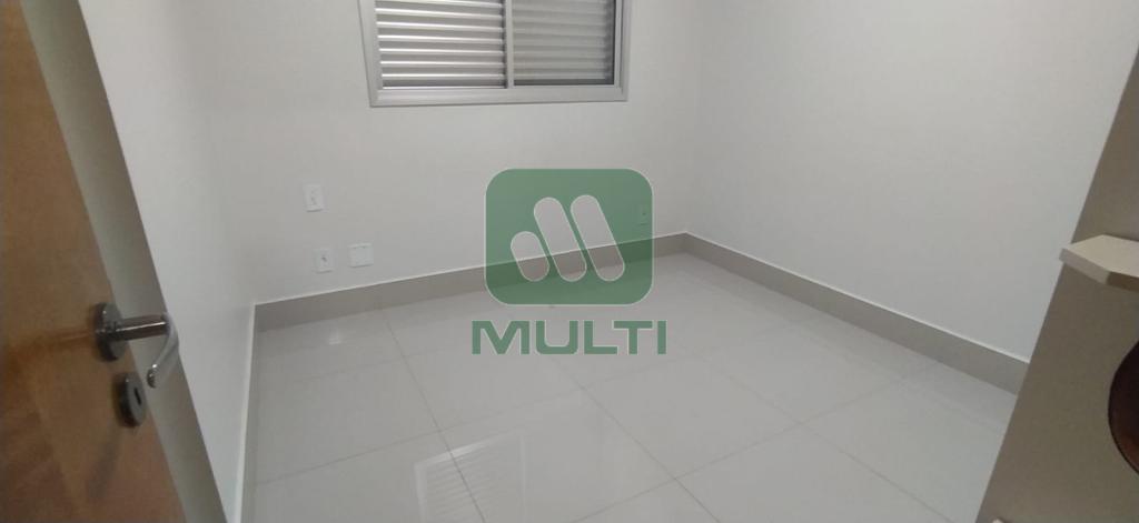 Apartamento à venda com 3 quartos, 76m² - Foto 12