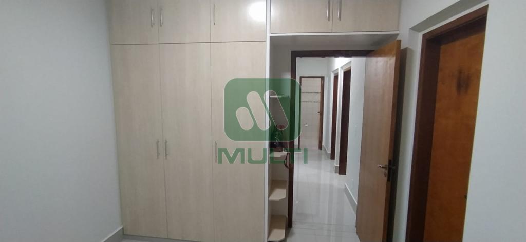 Apartamento à venda com 3 quartos, 76m² - Foto 13