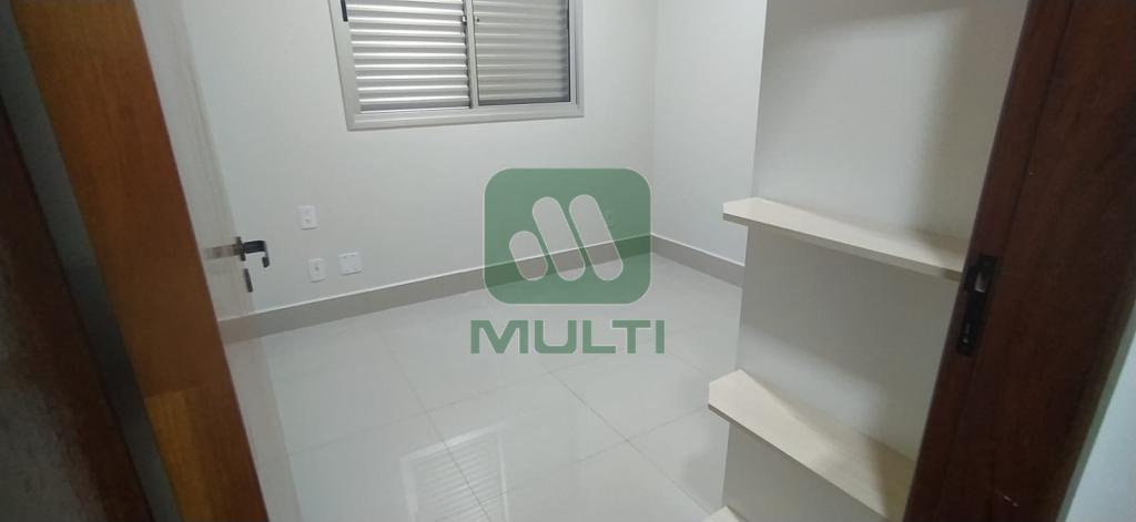 Apartamento à venda com 3 quartos, 76m² - Foto 18