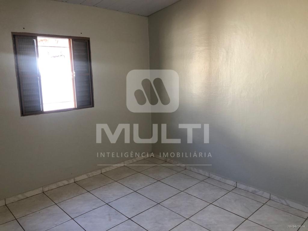 Casa à venda com 2 quartos, 200m² - Foto 11