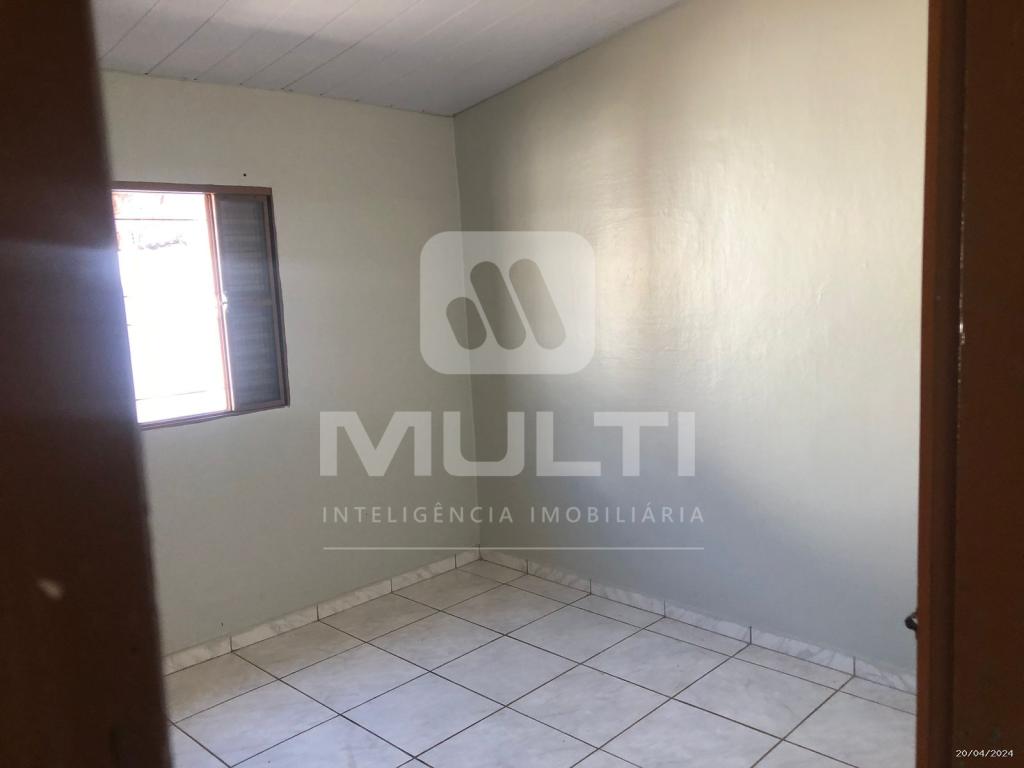 Casa à venda com 2 quartos, 200m² - Foto 13