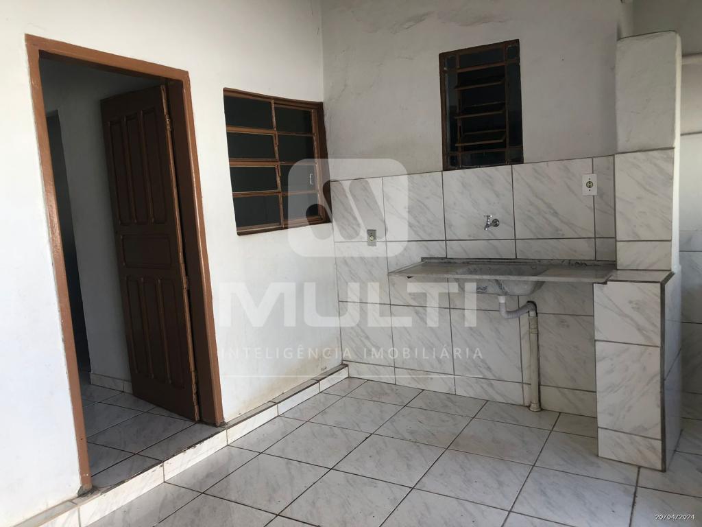 Casa à venda com 2 quartos, 200m² - Foto 20