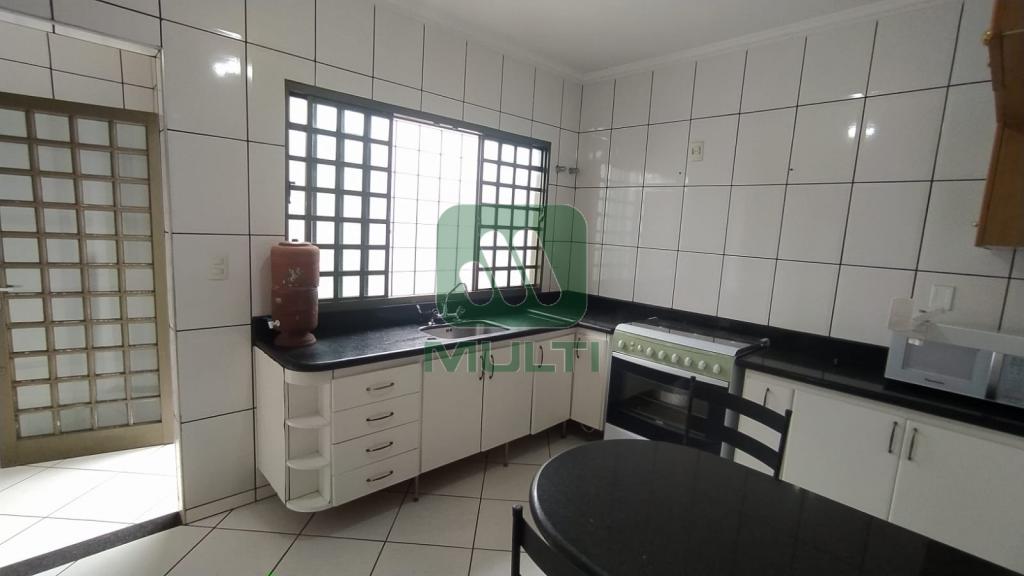 Casa à venda com 3 quartos, 203m² - Foto 19