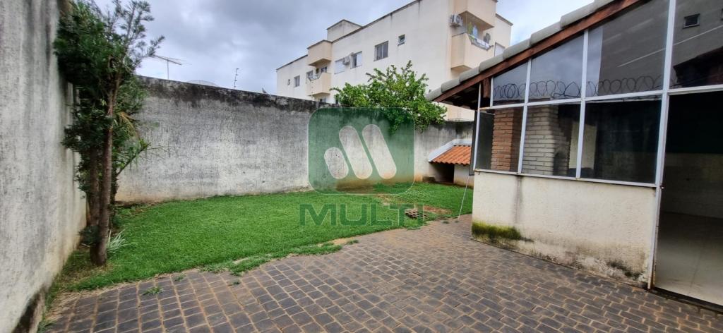 Casa à venda com 3 quartos, 215m² - Foto 16