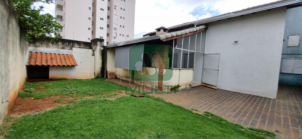 Casa à venda com 3 quartos, 215m² - Foto 17