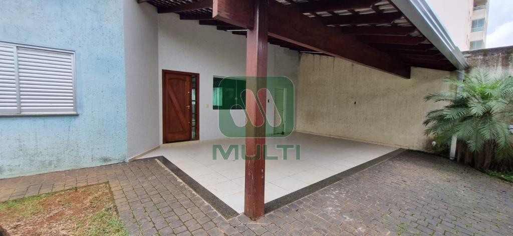 Casa à venda com 3 quartos, 215m² - Foto 20