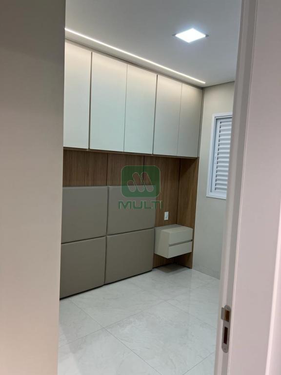 Apartamento à venda com 2 quartos, 61m² - Foto 11