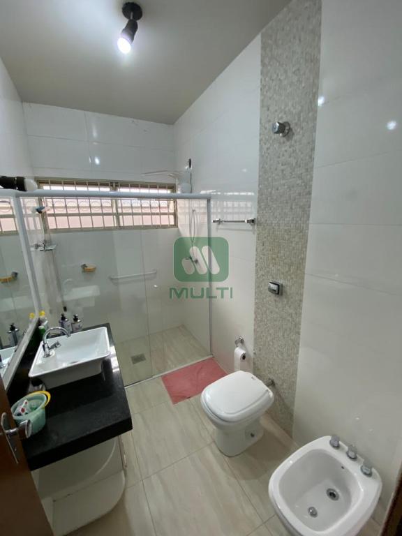 Casa à venda com 3 quartos, 195m² - Foto 11