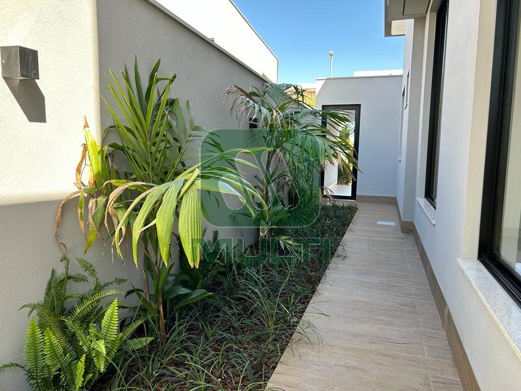 Casa de Condomínio à venda com 4 quartos, 220m² - Foto 11