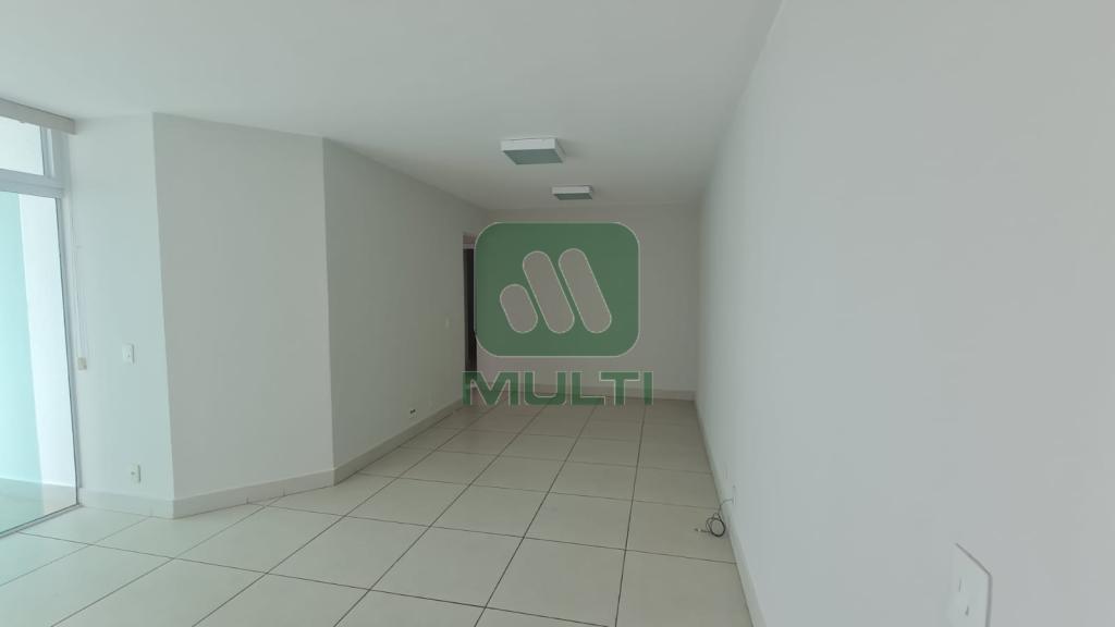 Apartamento à venda com 3 quartos, 85m² - Foto 2