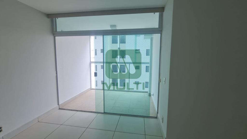 Apartamento à venda com 3 quartos, 85m² - Foto 3