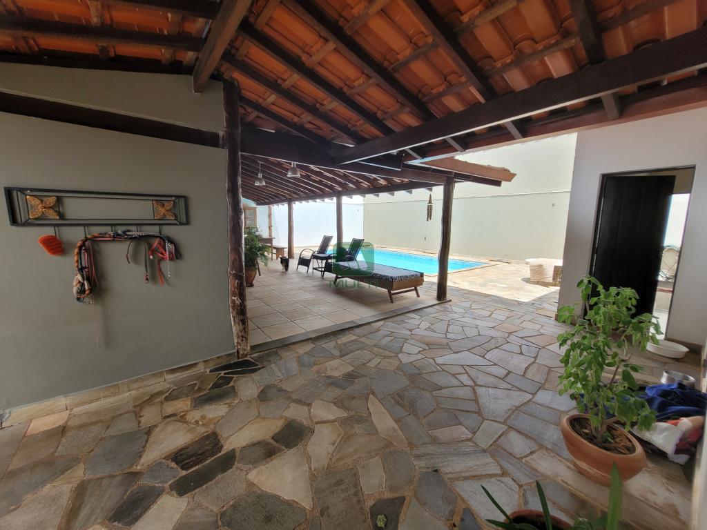 Casa à venda com 3 quartos, 300m² - Foto 6