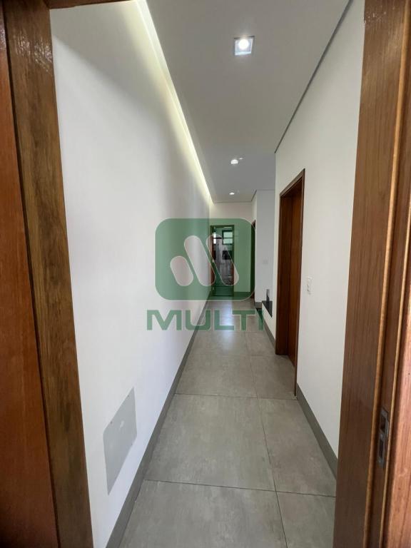 Casa à venda com 3 quartos, 147m² - Foto 5