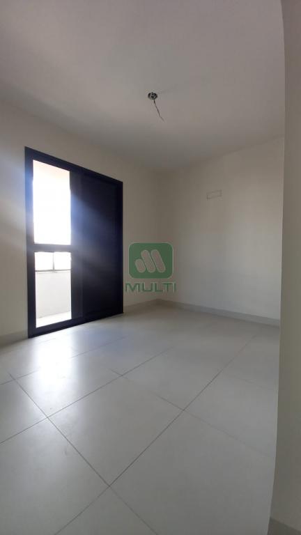 Apartamento à venda com 2 quartos, 63m² - Foto 6