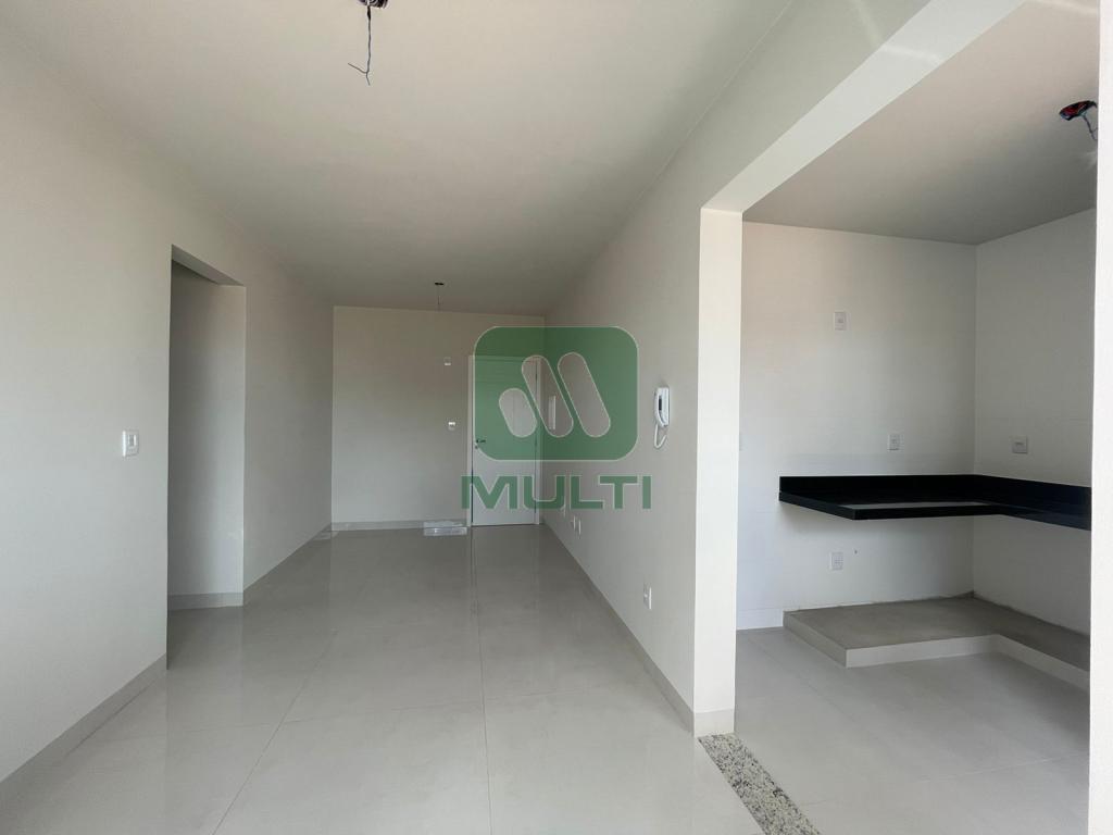 Apartamento à venda com 2 quartos, 63m² - Foto 7