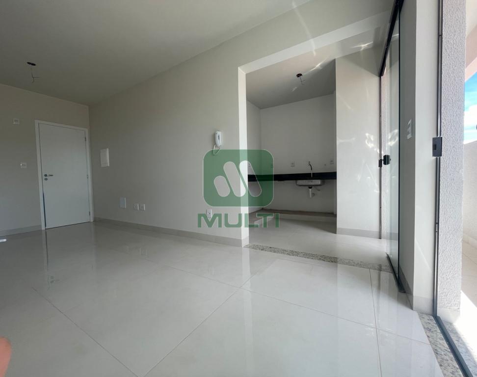 Apartamento à venda com 2 quartos, 63m² - Foto 8