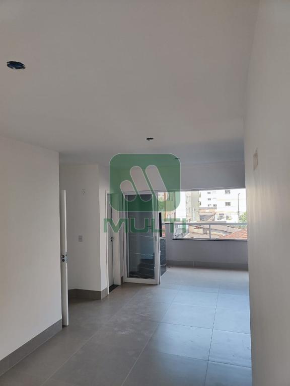 Apartamento à venda com 3 quartos, 93m² - Foto 1