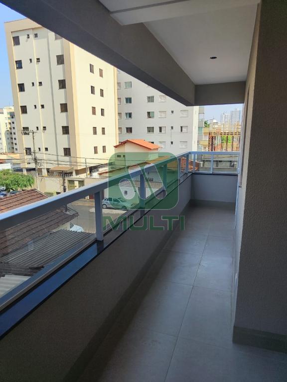 Apartamento à venda com 3 quartos, 93m² - Foto 4