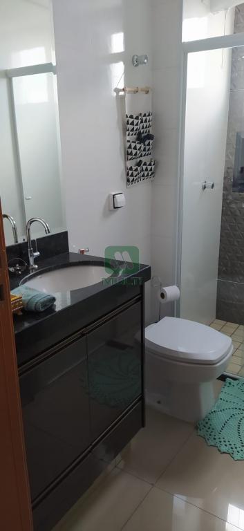 Apartamento à venda com 2 quartos, 62m² - Foto 14