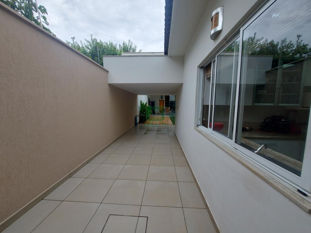 Casa à venda com 3 quartos, 455m² - Foto 28