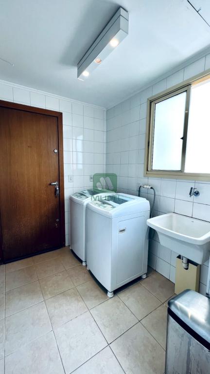 Apartamento à venda com 4 quartos, 164m² - Foto 17